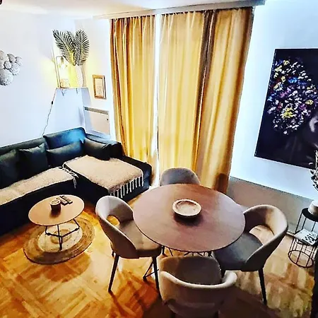 Apartment Kraljevi Cardaci